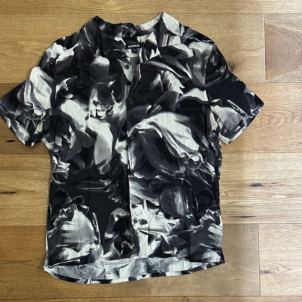 Men’s EXPRESS Black and White Floral Shirt